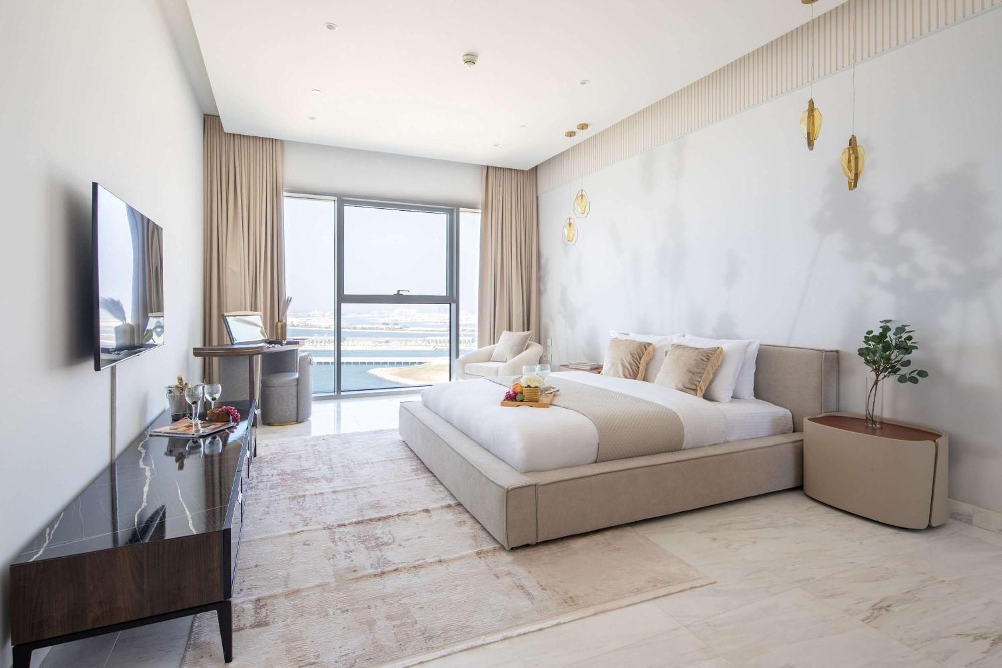 Frank Porter - The One Jbr Apartment Dubai